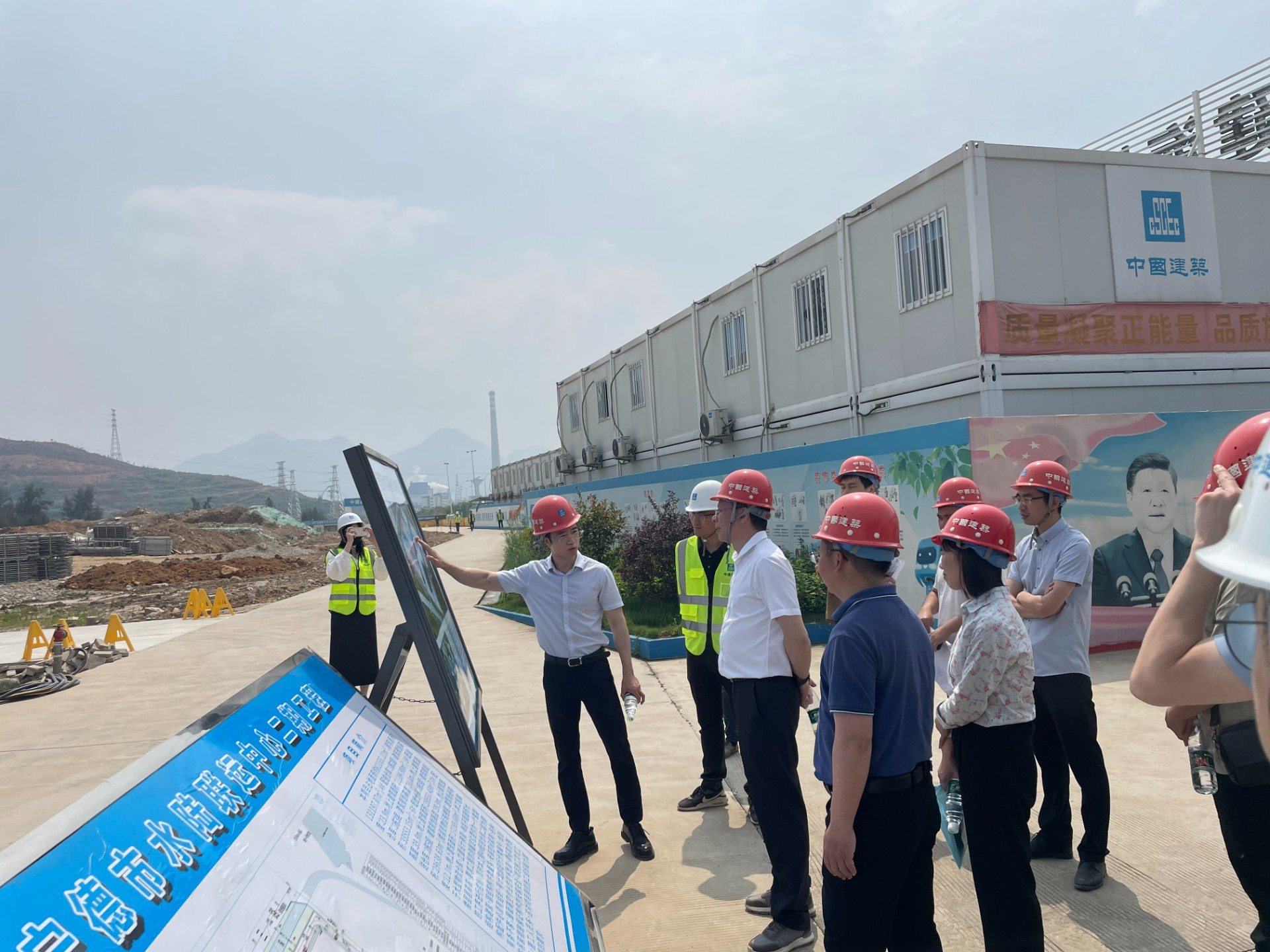 2024-5-9市交投集團領(lǐng)導深入市交投物流集團重點項目現(xiàn)場調(diào)研指導工作，姜軒緯拍攝1.jpg